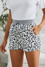 Load image into Gallery viewer, Leopard Print Drawstring Waist Shorts with Pockets
