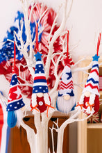 Load image into Gallery viewer, 4-Piece Independence Day Knit Hanging Gnomes

